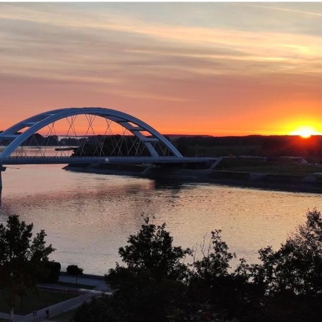 Apartman Bane 021 With A View Novi Sad Dış mekan fotoğraf
